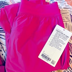 Lululemon adapted state HR joggers size 2 in Sonic pink!